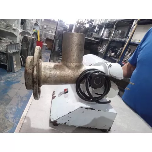 Moedor de Carne Usado Boca 8 Arbel 